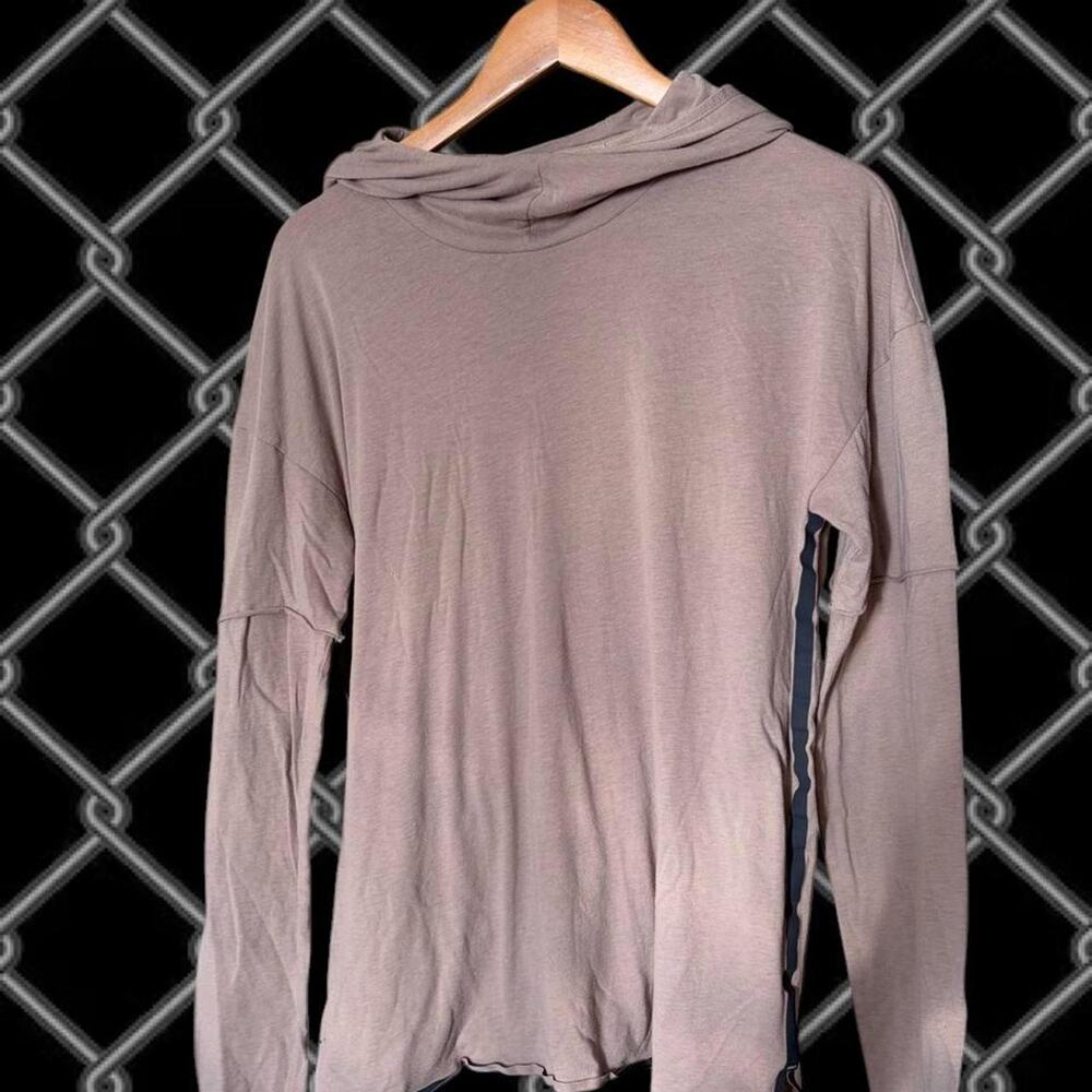 Alo Yoga Conquer Reform Long Sleeve Hood